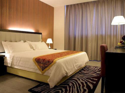 Hotel The Grand Campbell